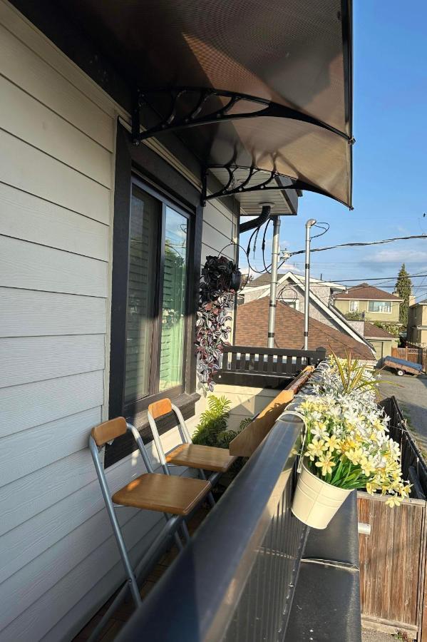 2Br 1.5Ba Full Kitchen Private Guest House - Free Parking - Central Location Vancouver Extérieur photo